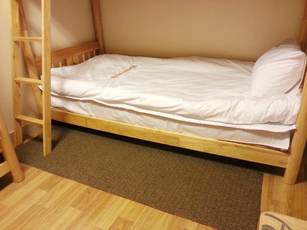 Wow Hostel *