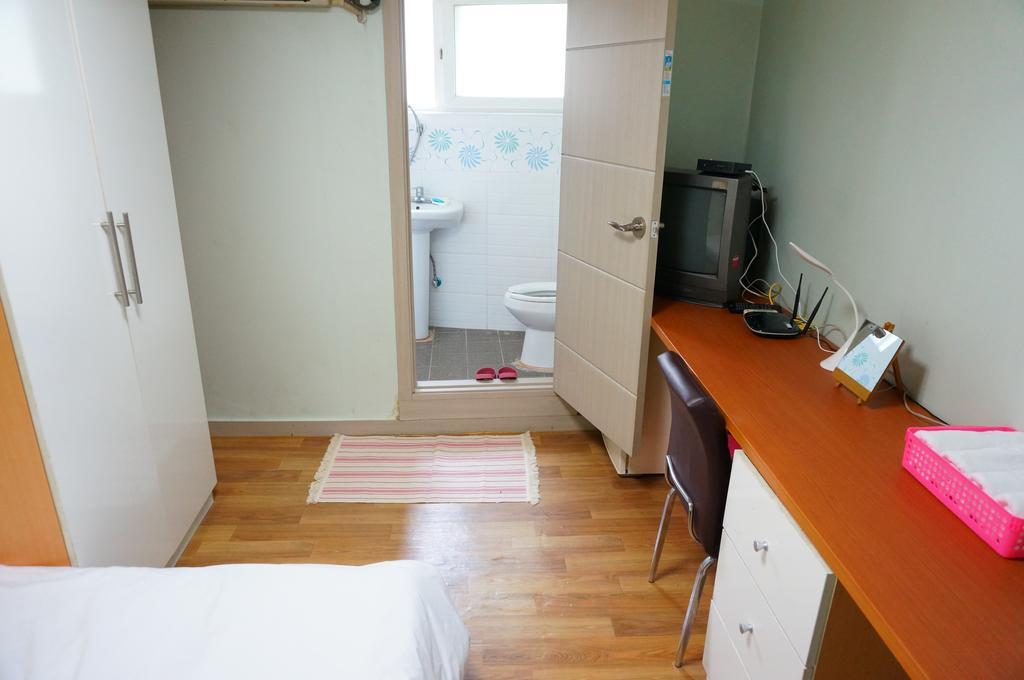 Hostel Wow